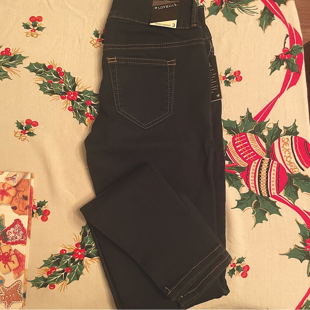 NWT Lovesick Skinny Jeans Size 3